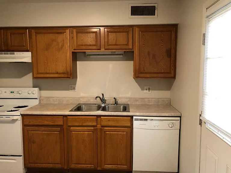 2713 Luther Dr — Photo 15