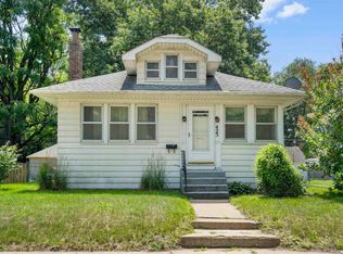 423 Edwards St, Waterloo, IA 50703