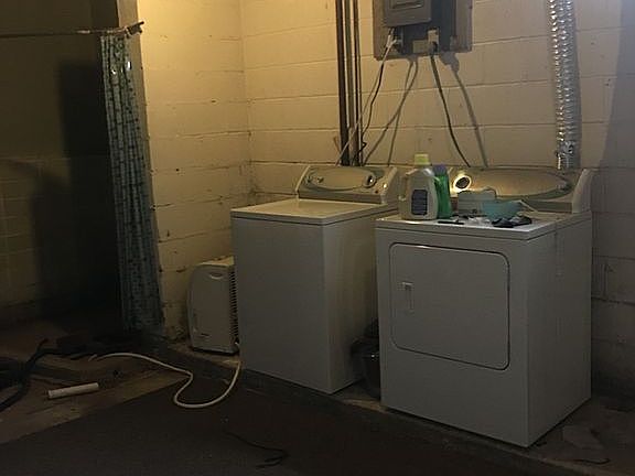 Full sized washer/dryer