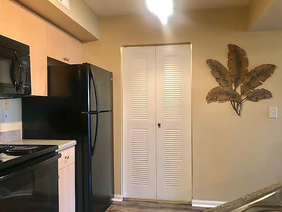 5th image of 3734 NW Mediterranean Ln #207