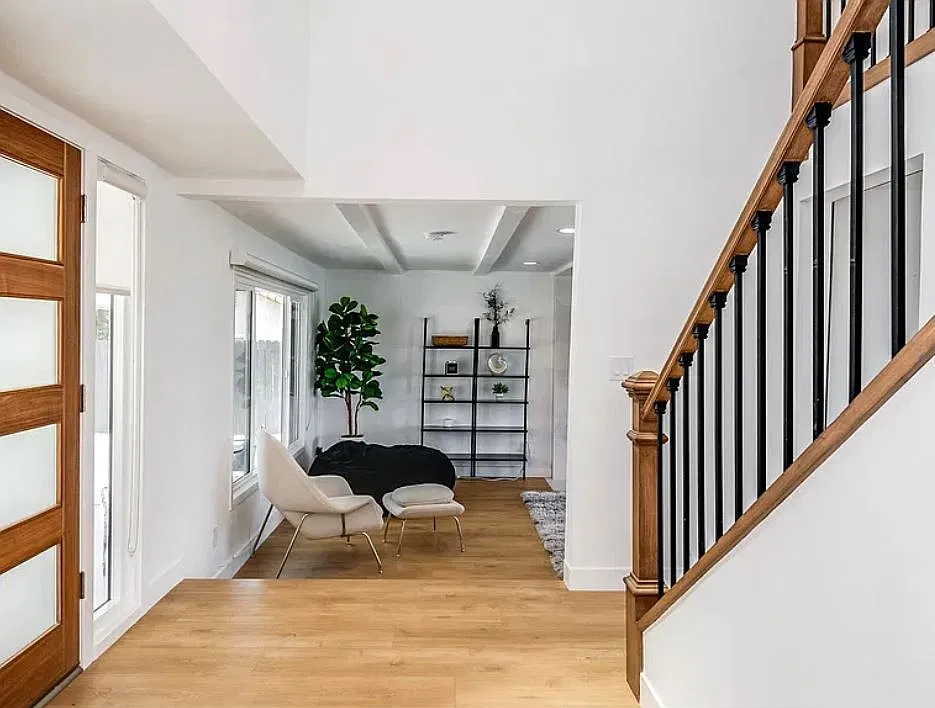 4 bed, 2769 sqft, $10,800 — Photo 3