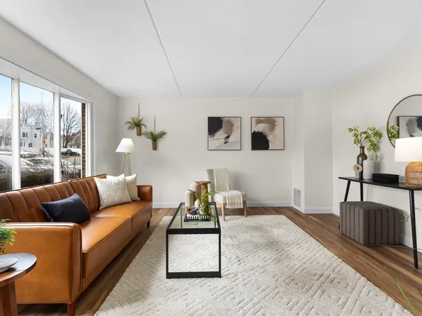 42 Salem St #D, Wakefield, MA 01880