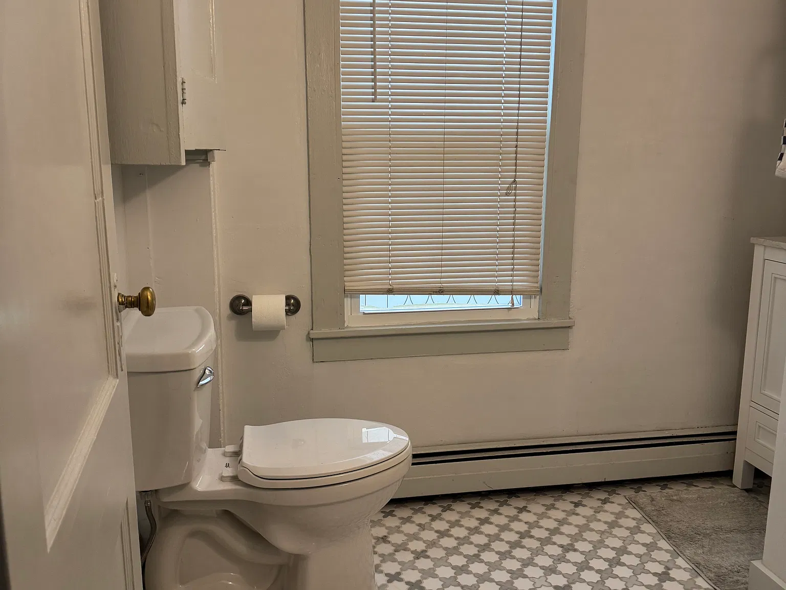 2 bed, 1200 sqft, $2,150 — Photo 4