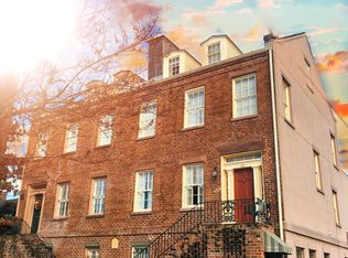 424 E State St, Savannah, GA 31401