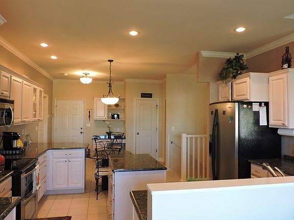 5th image of 3498 Sanborn Ln