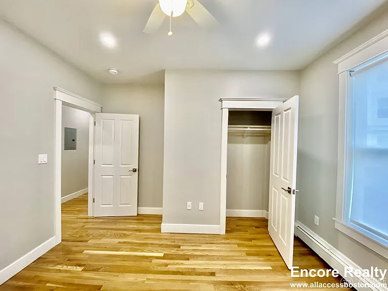 35 Portsmouth St #1L — Photo 7