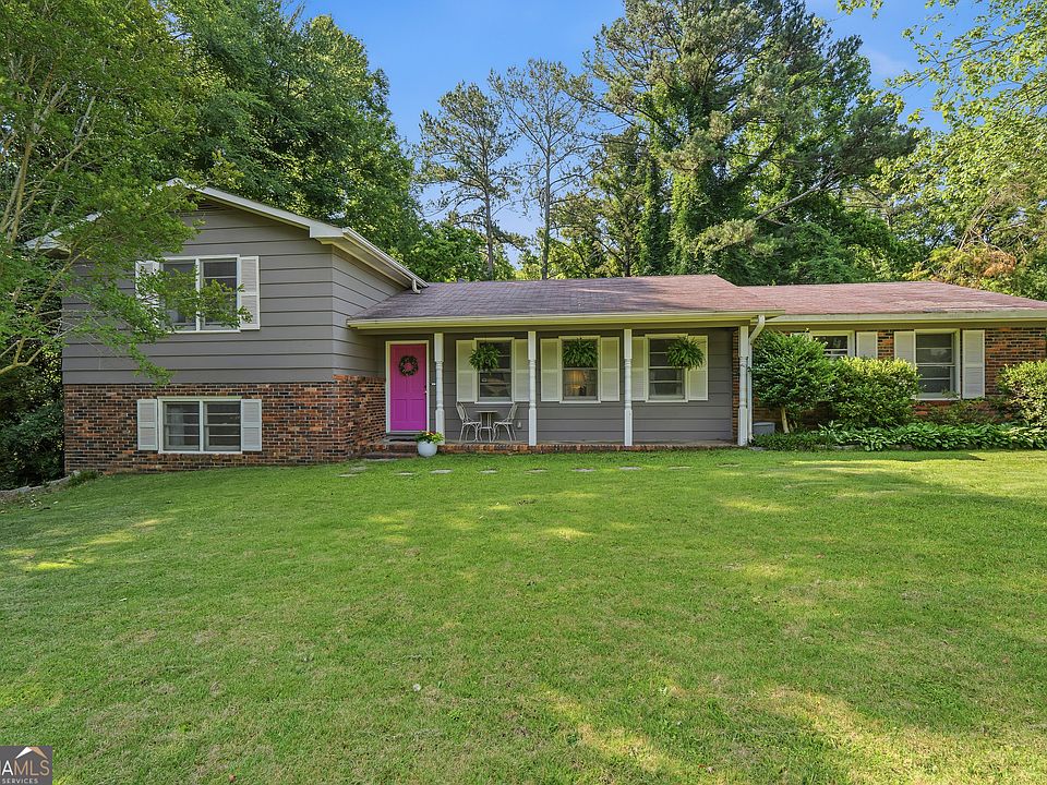 1st image of 1179 Matthews Pl