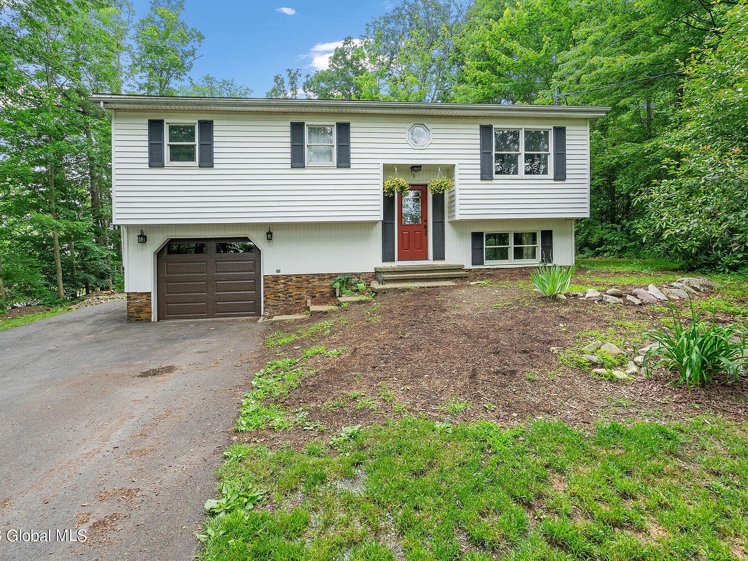 3 Breezedale Drive, Averill Park, NY 12018 Zillow