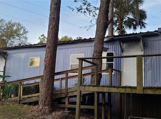 17111 SE 284th Ct, Umatilla, FL 32784