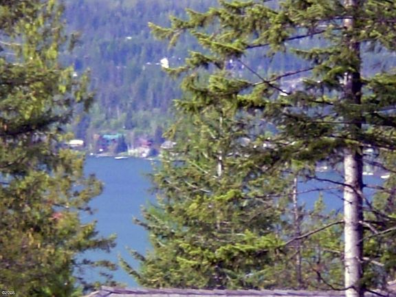 3rd image of 3027 Iron Horse Dr