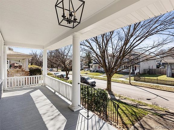 4th image of 3205 Barton Ave