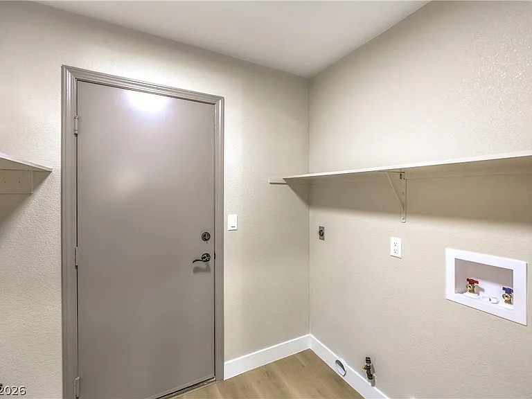 8305 Windrush Ave — Photo 49
