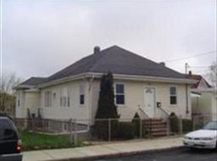 178 County St, Fall River, MA 02723