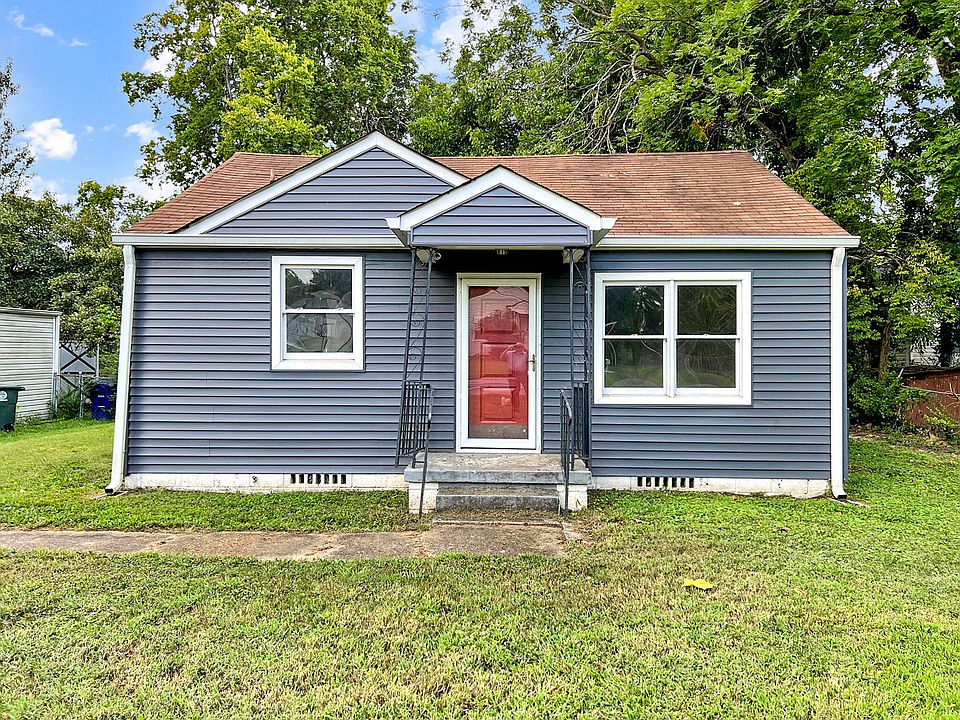 1st image of 4902 Carolyn Ln