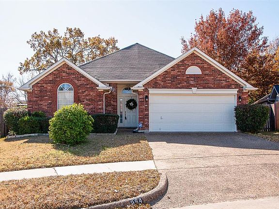 2nd image of 964 Grasswood Ct