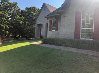 13930 Edmond Lake Dr, Jones, OK 73049
