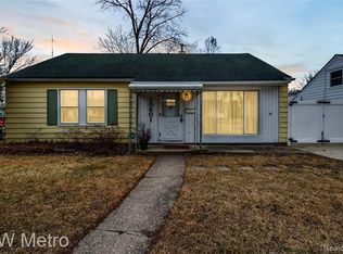 10601 Troy St, Oak Park, MI