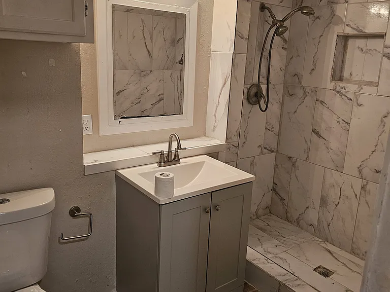 1732 Crest Point Dr — Photo 1