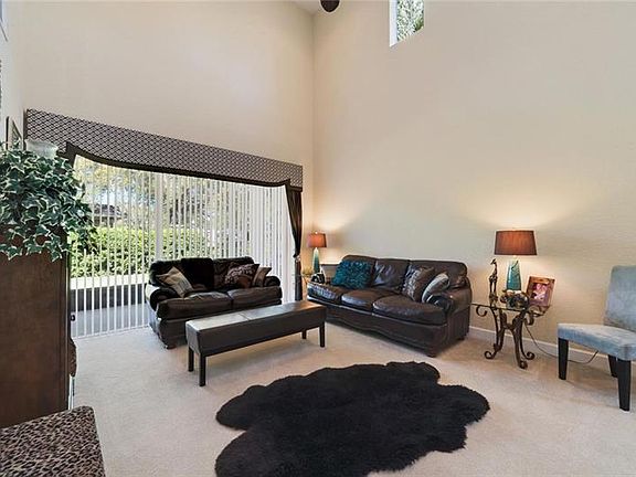 3rd image of 6383 Conejo Ter Unit 106
