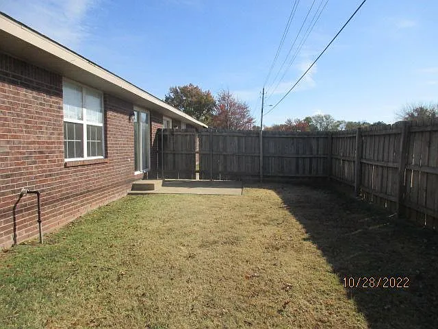 2306 W Oak Park Pl #B — Photo 21