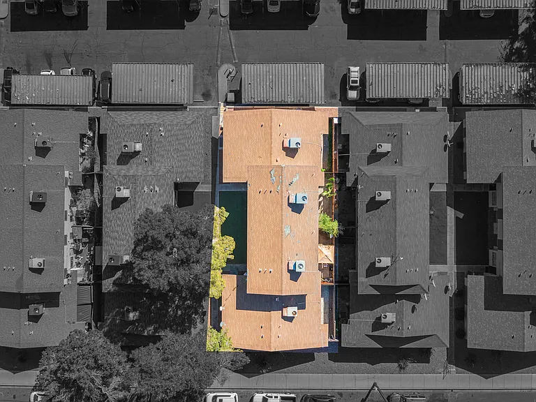 208 Bruce St #C — Photo 46