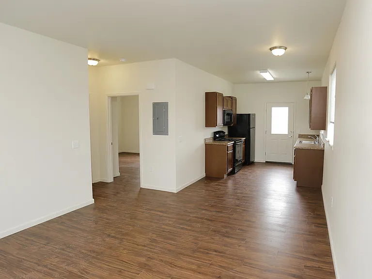 Hoop Dreams Apartments — Photo 6