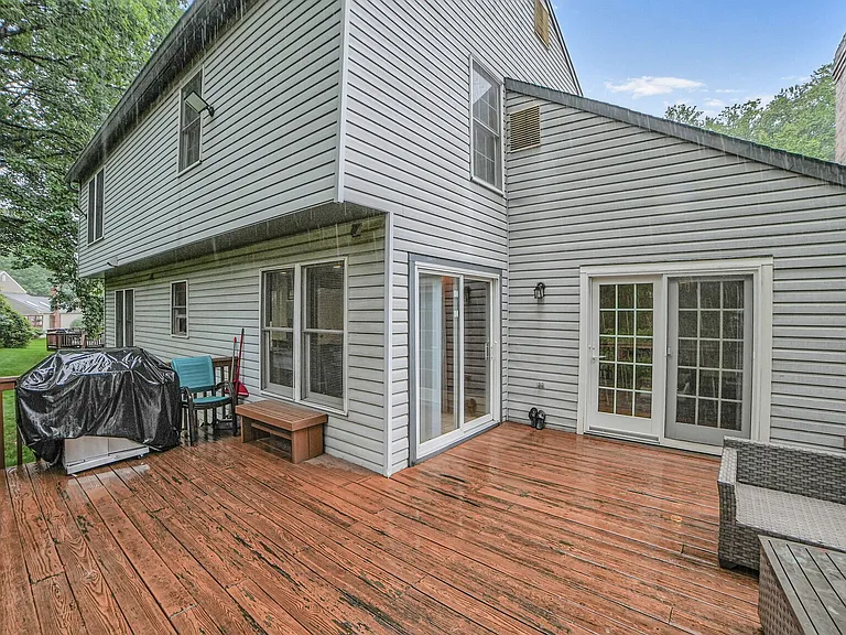 18420 Shady View Ln — Photo 45