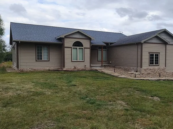 1298 Upland Ln, Van Meter, IA 50261