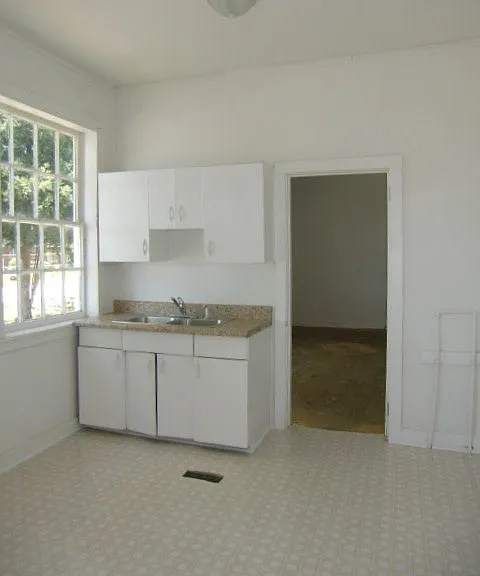 1914 1/2 Kratha Dr — Photo 22