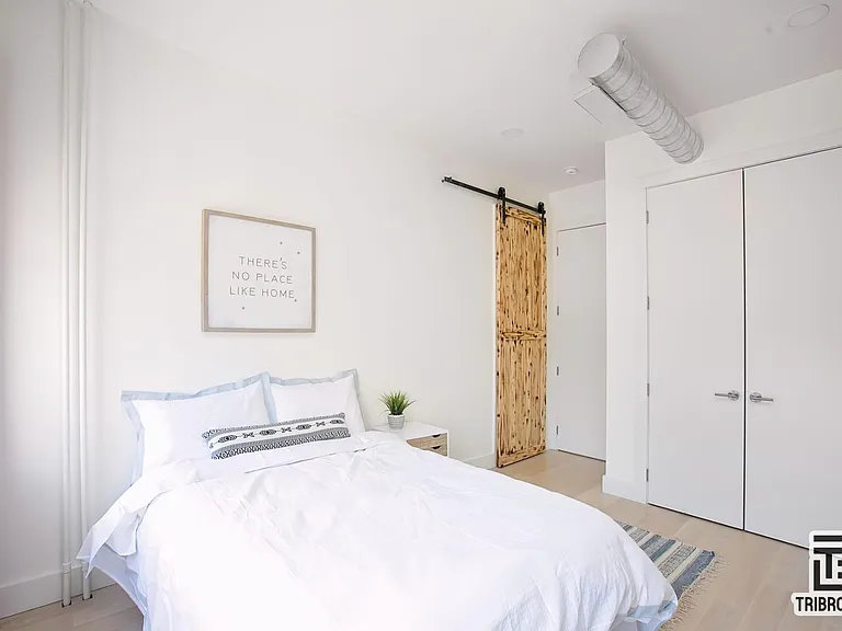 318 Suydam St #2B — Photo 3