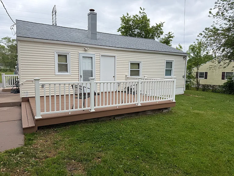 10 Burton Ave — Photo 15