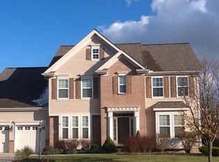 10481 Tolland Dr, Aurora, OH 44202
