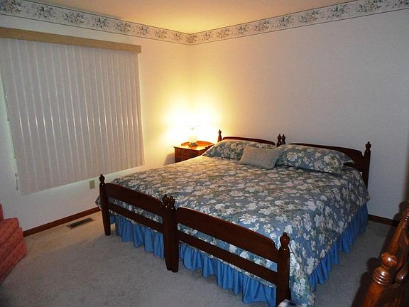 2nd image of 1458 Eagle Way