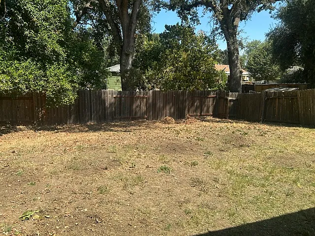 8601 Stratus Dr — Photo 16