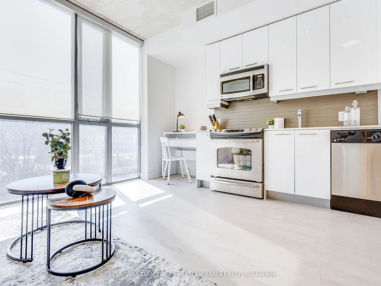 2 Gladstone Ave #208 — Photo 16