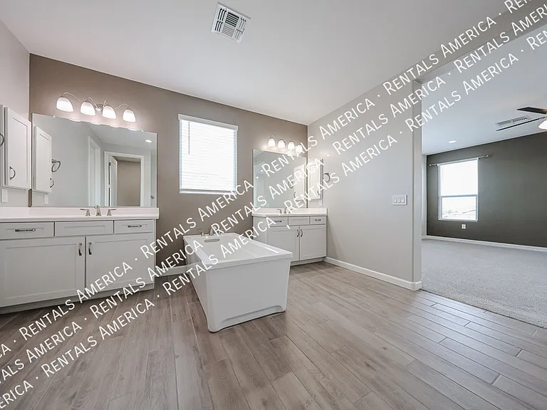 1829 E Saguaro Park Ln — Photo 81