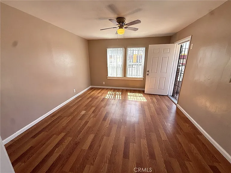 12924 Prairie Ave #A — Photo 6
