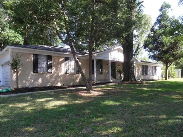 6141 Coronado Dr, Mobile, AL 36693