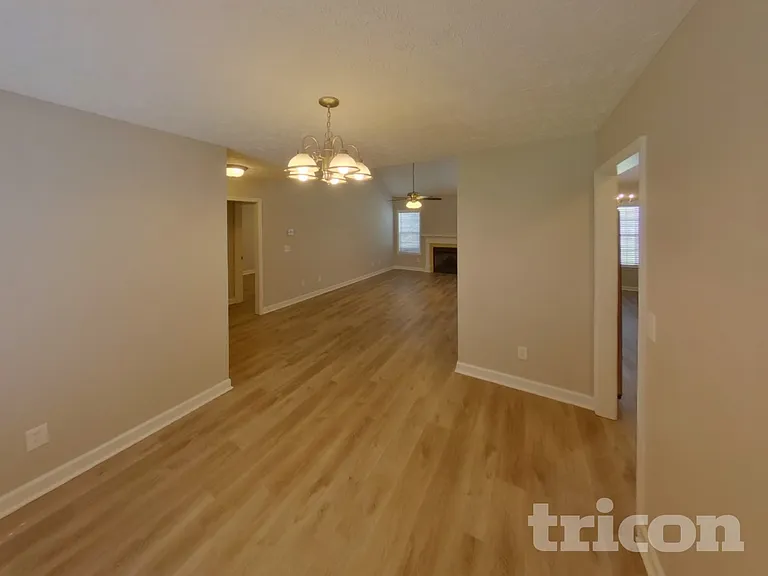1024 Stratus Dr — Photo 5