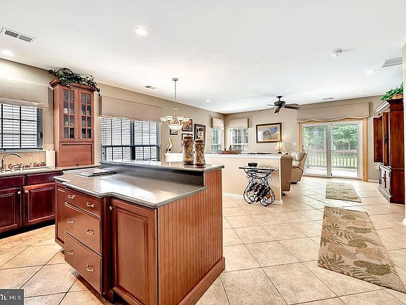 2nd image of 338 Blanketflower Ln