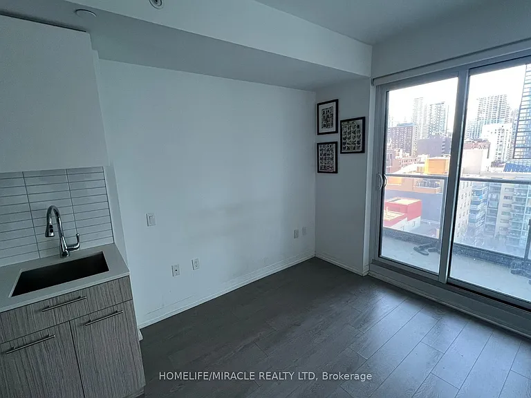 251 Jarvis St #1505 — Photo 2