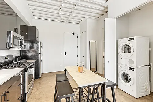 1222 W Jackson Blvd #503 Photo 1