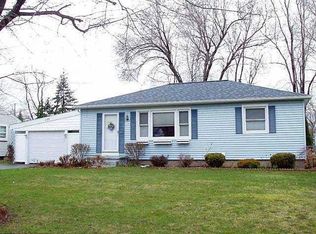 253 Hildegarde Rd, Rochester, NY 14626