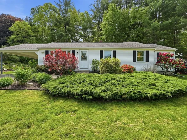 87 Logtown Rd, Amherst, MA 01002