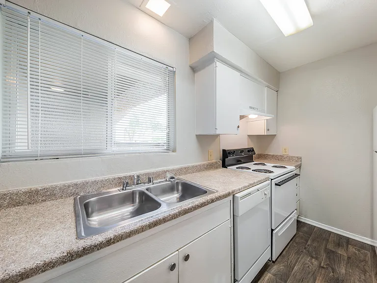 La Costa: Kitchen, at Westdale Hills, TX