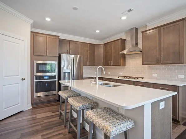 3334 Longleaf Estates Dr, Raleigh, NC 27616