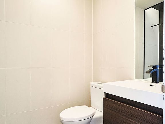 4th image of 87 Montrose Ave #5LL