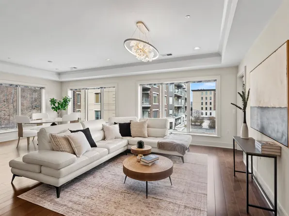 150 Henley Pl APT 314, Weehawken, NJ 07086