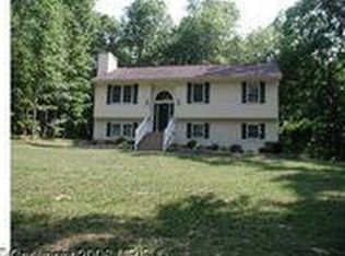 35 Cypress Ln, Fredericksburg, VA 22406