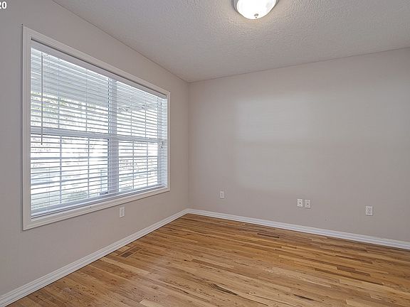 5th image of 2187 N Kamiakan Dr